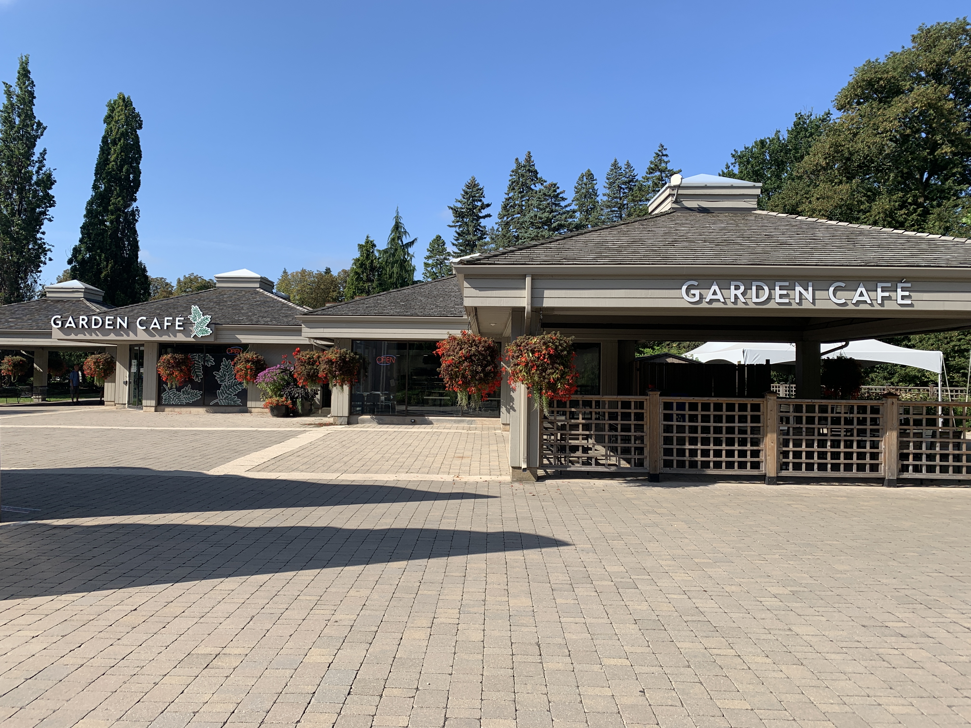 The garden café in the botanical gardens