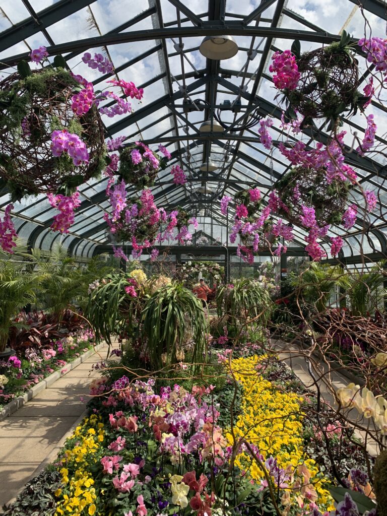 Floral showhouse indoor greenhouse