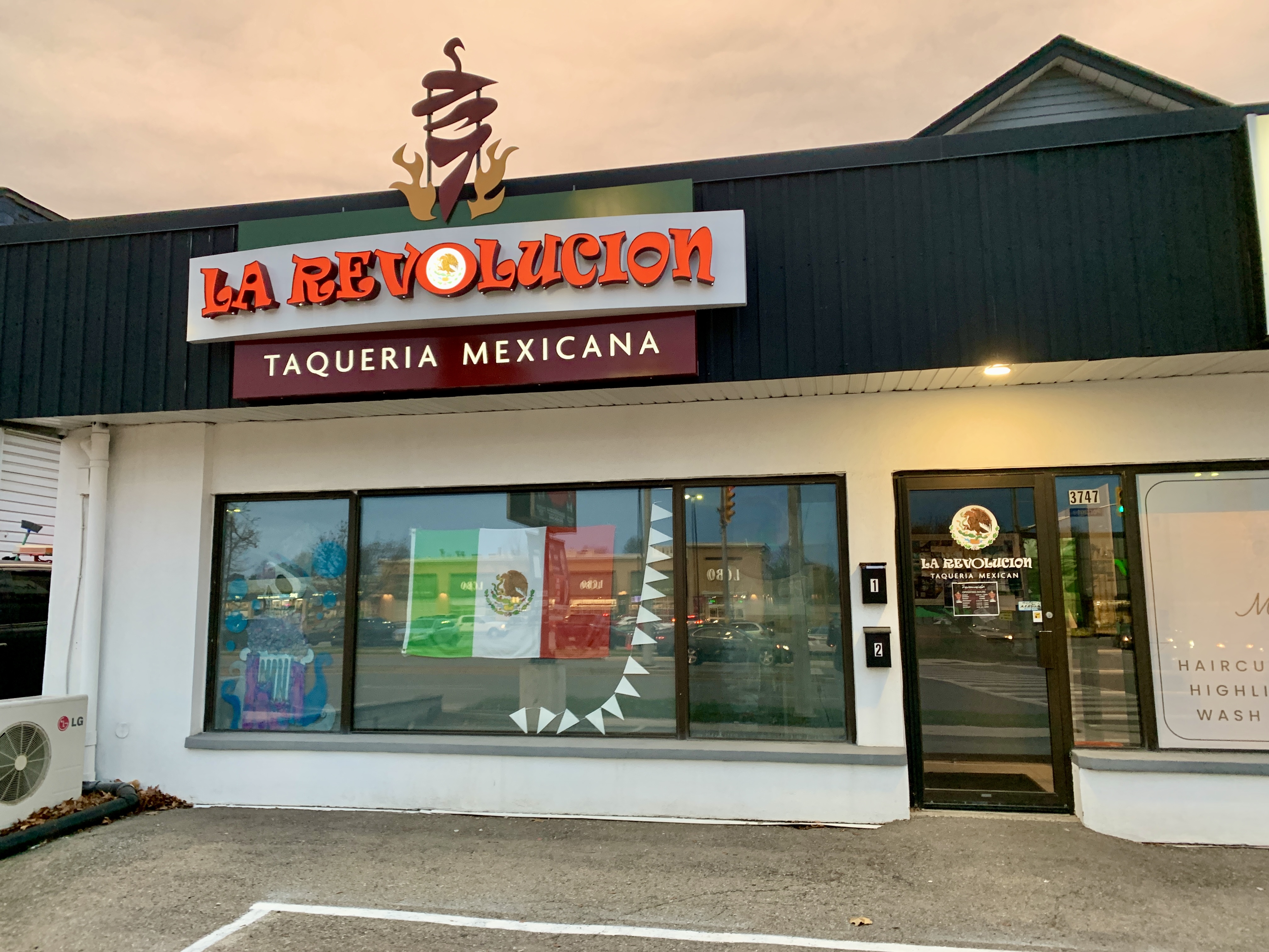 The outside of La Revolusion, one of the best mexican restaurants in Niagara Falls.