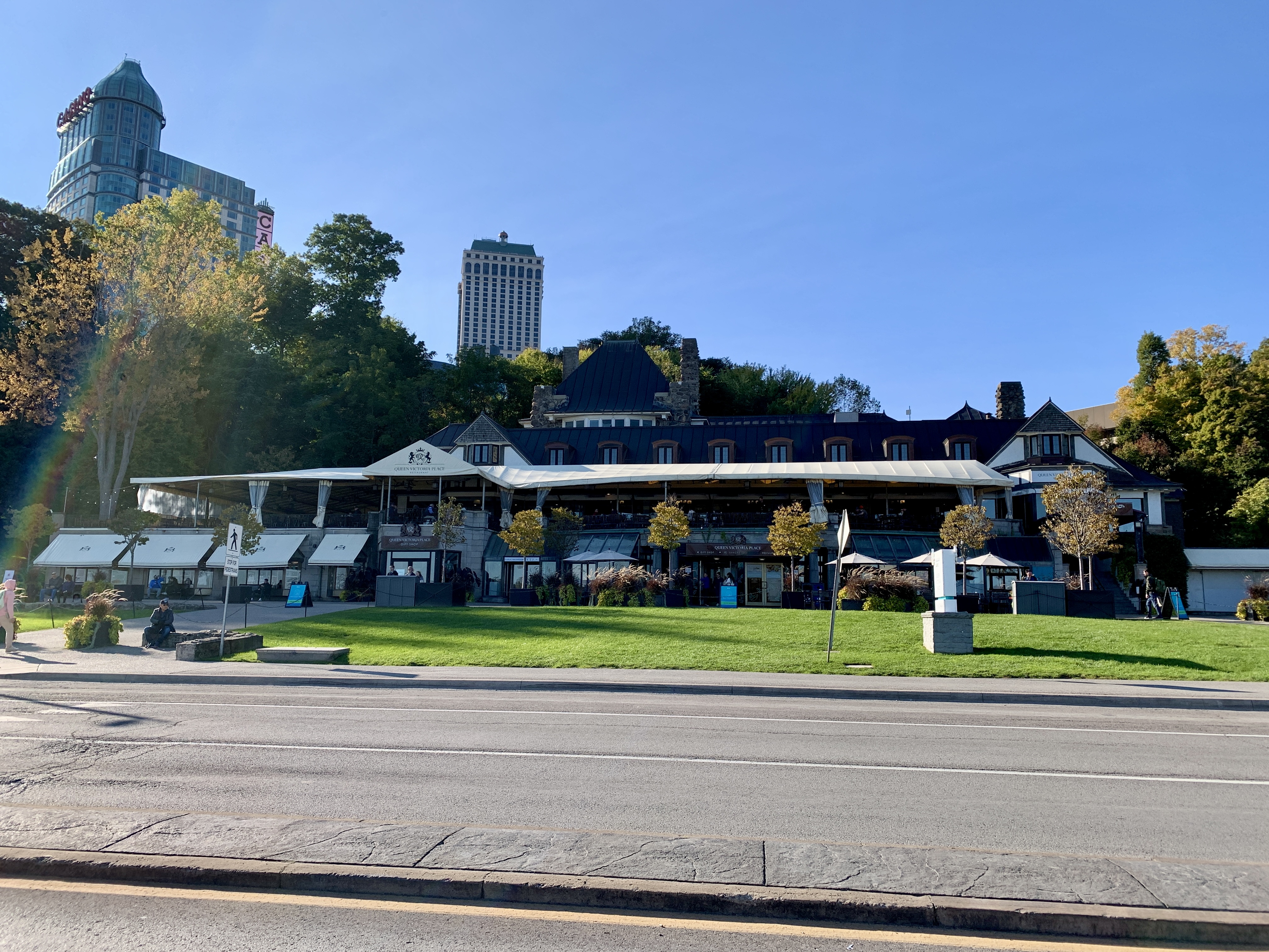 The historic Queen Victoria Place restaurant is one of the best restaurants in Niagara Falls with a view. It's a long building set within parkland.